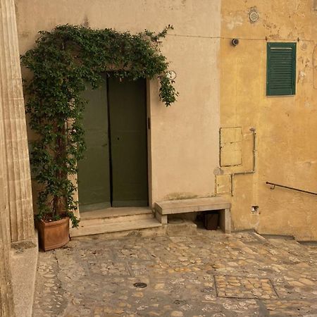 Angolo Del Poeta Suite Matera Luaran gambar